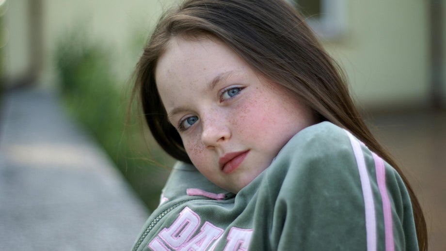 Armut und sozialer Hintergrund sind entscheidende Faktoren, die das Leben und die Zukunftschancen von Jugendlichen («Kindern») in Deutschland maßgeblich prägen. Viele junge Menschen aus einkommensschwachen Familien stehen vor großen Hürden – von eingeschr