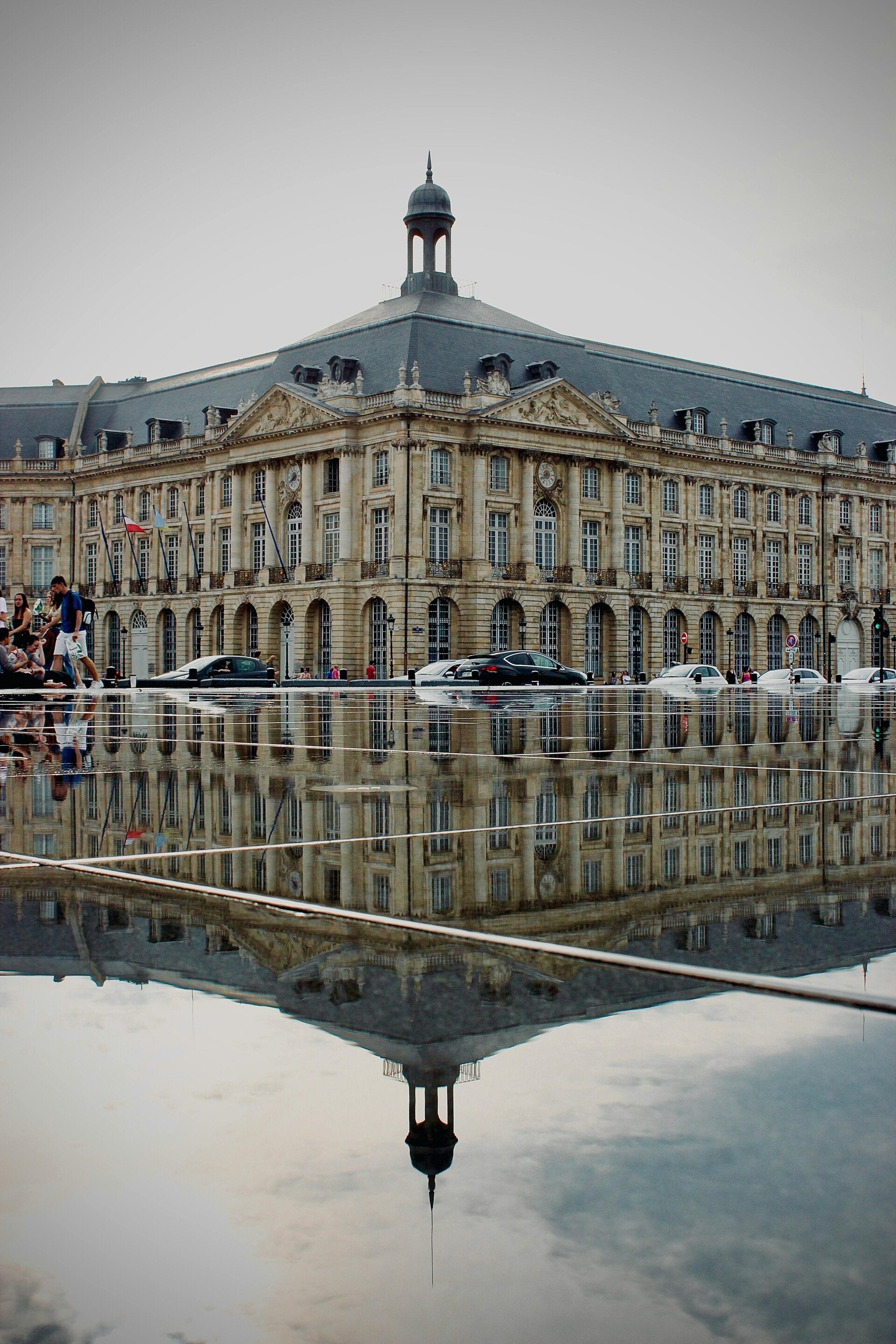 Location Appartement Luxe Bordeaux Appartement Haut de Gamme Bordeaux Chasseur Immobilier Bordeaux Luxe Accédez aux biens Off-Market Trouvez un appartement d’exception Bordeaux : Location Prestige Service Sur-Mesure & Confidentiel Gagnez du temps, accédez