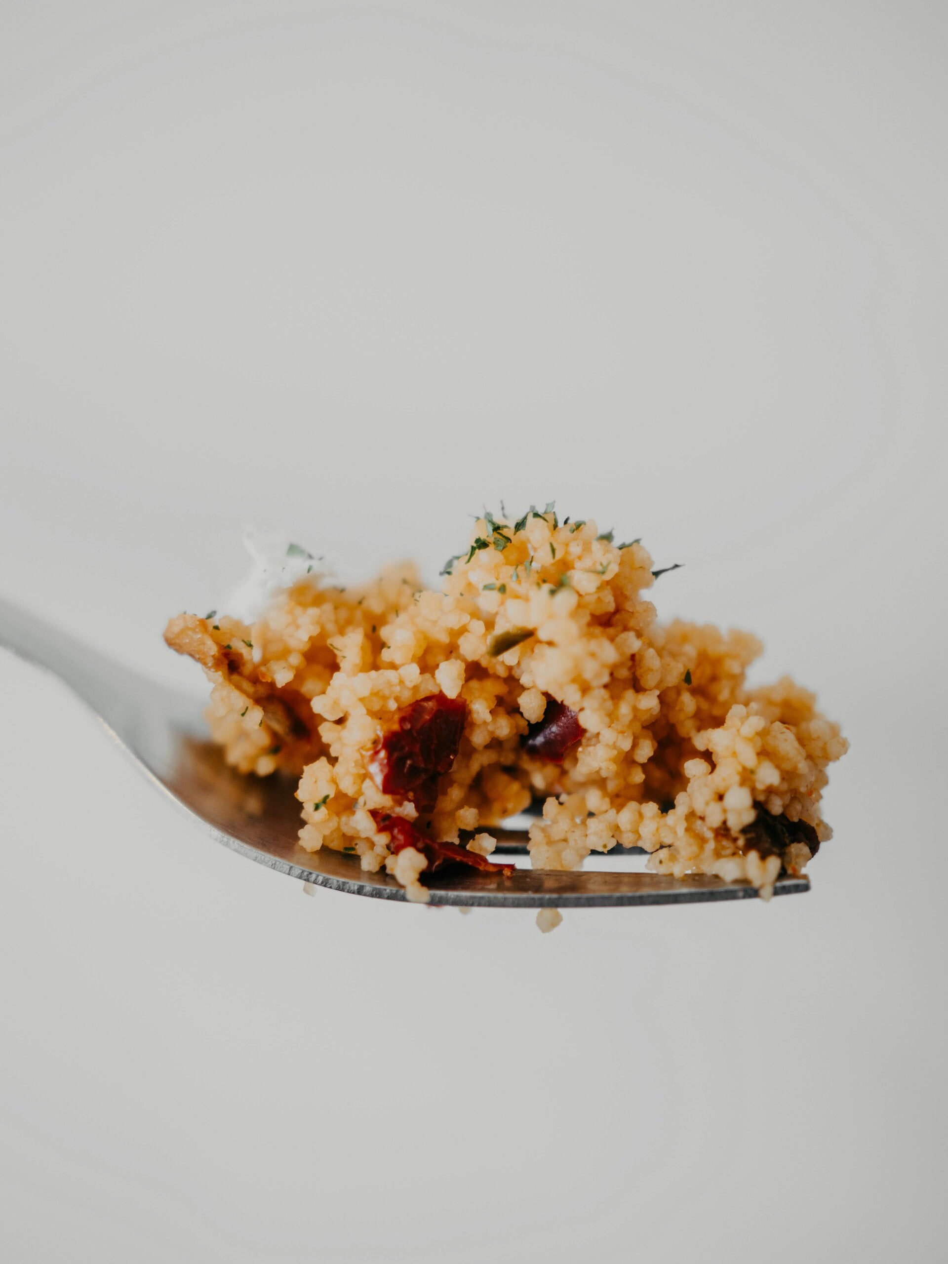 Delicious couscous with a variety of toppings. Including our favorites, chickpeas, roasted vegetables, herbs and many other toppings of your choice.