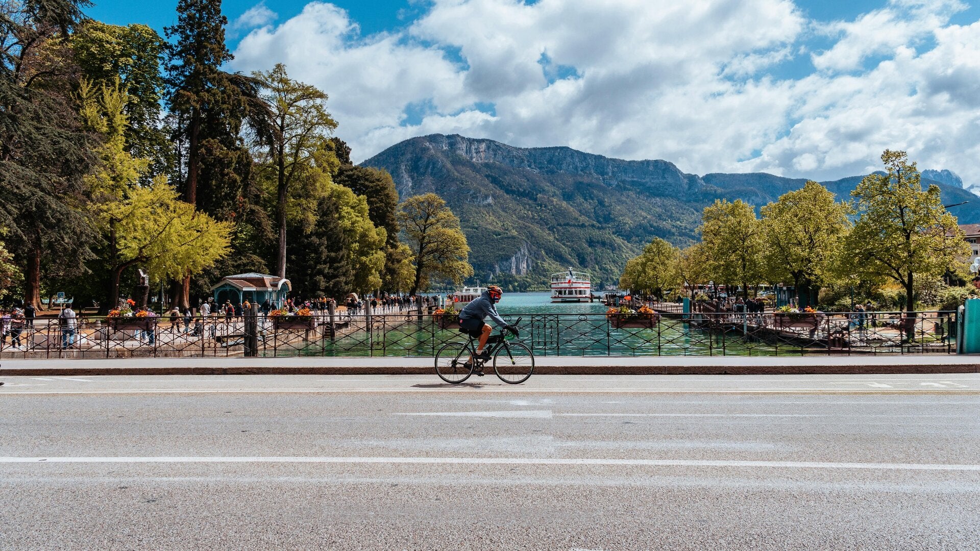 Challenging alpine climb in Central Switzerland led by a former professional cyclist, combining performance riding with breathtaking Swiss mountain scenery.