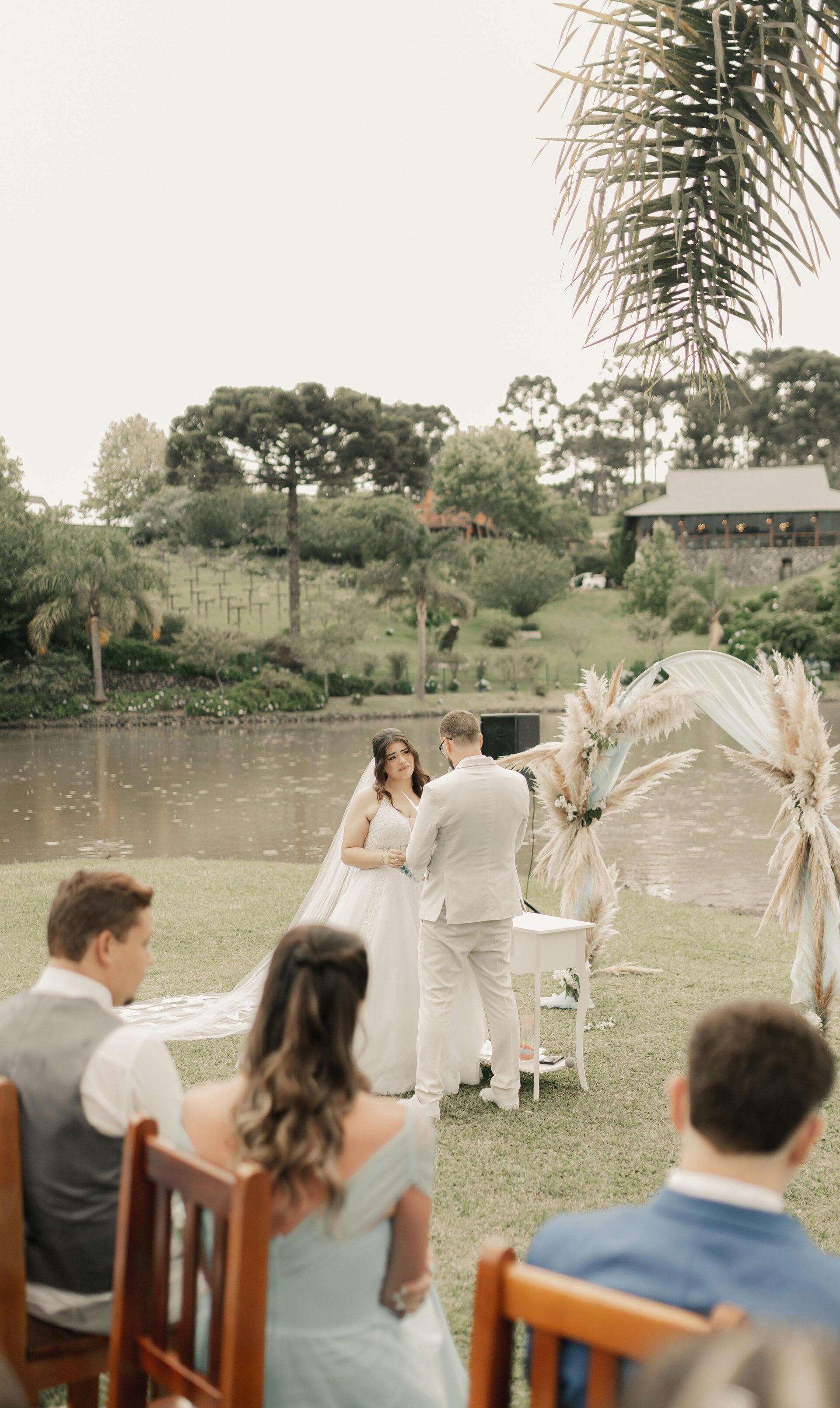Freie Trauung Düren Aachen Köln Traurednerin Hochzeitssängerin Hochzeit Event Wedding Sängerin  Standesamt Sektempfang