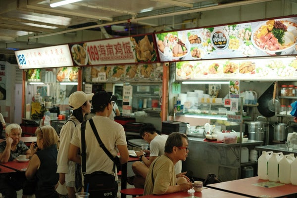 Étals de cuisine de rue à Penang