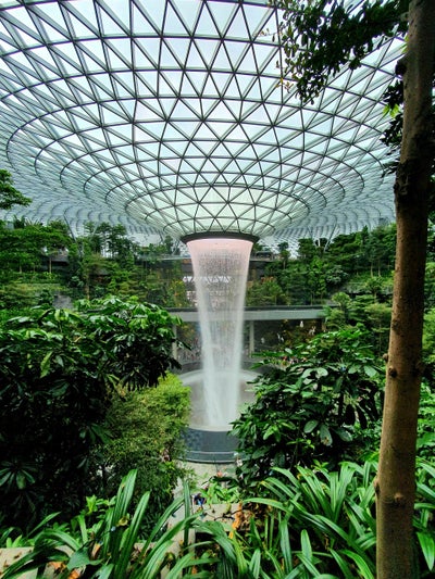 Cascade intérieure de Jewel Changi