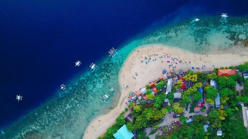 Plage de sable blanc de Boracay