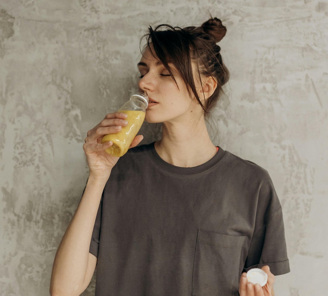 collagene da bere ed acido ialuronico: un drink di bellezza