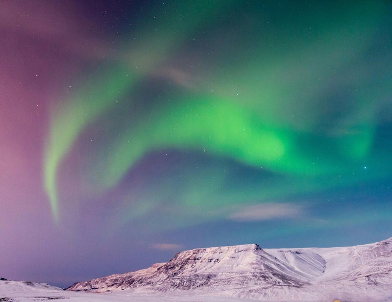 Voorbereiding met ski's en pulkaslee voor de winterse tocht over de Kungsleden