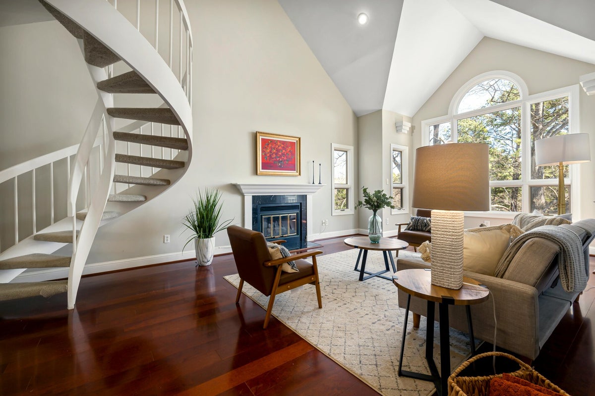 Modern Spaces of Montgomery