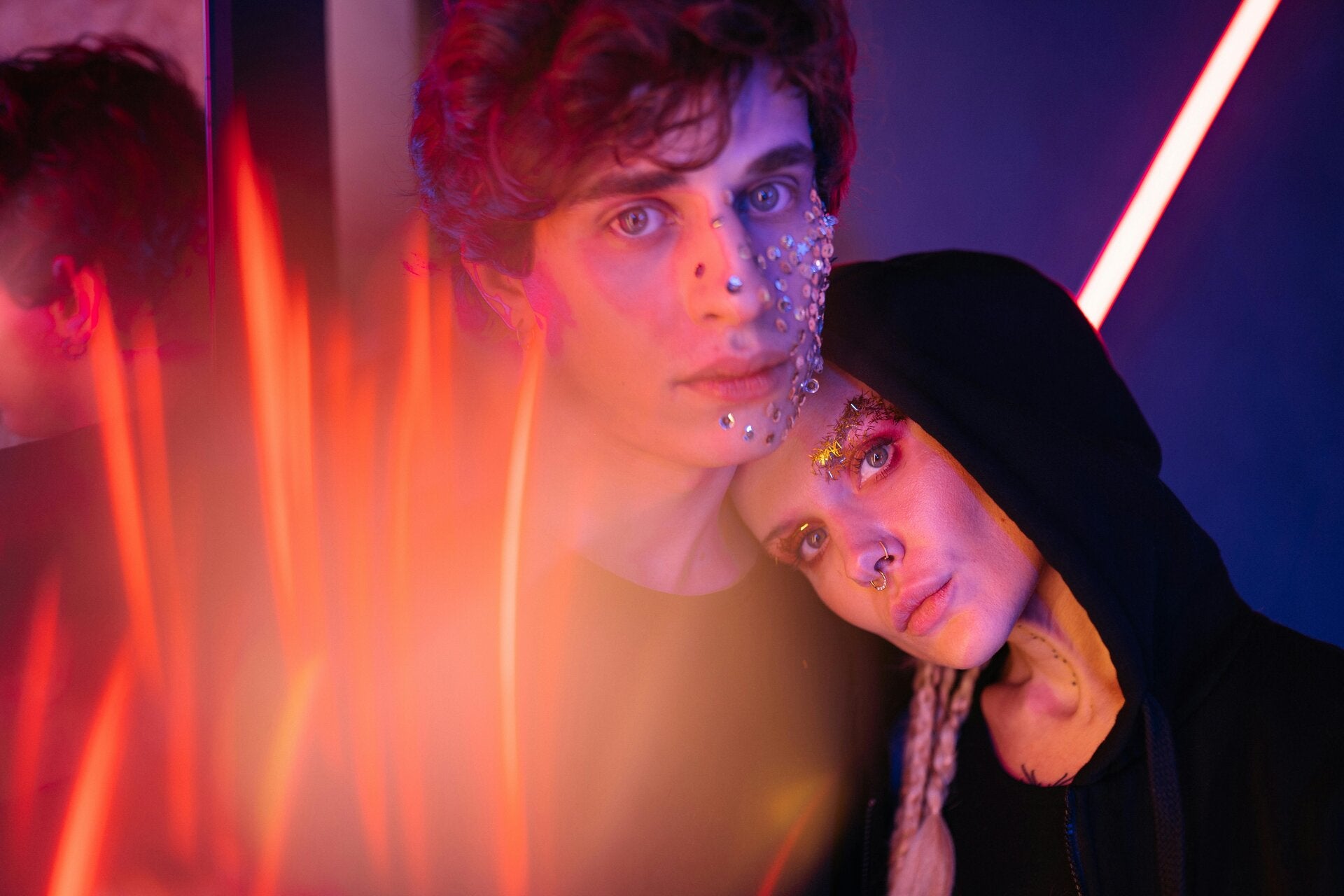 Foto Yan Krukau Twinflames geliefden Missnienox poëzie 