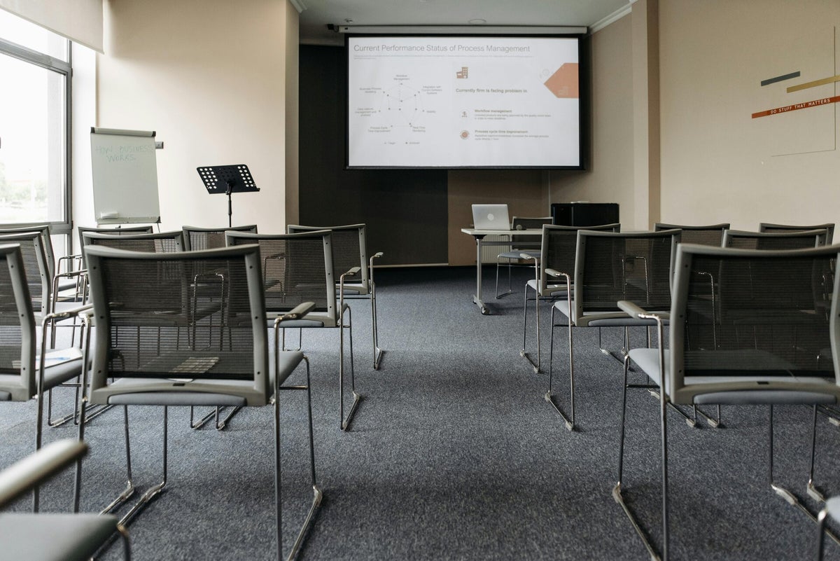 Meeting room Hire/ CIWB Business Centre Ltd