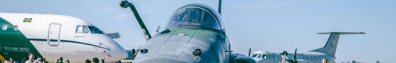 avion militaire de chasse pic