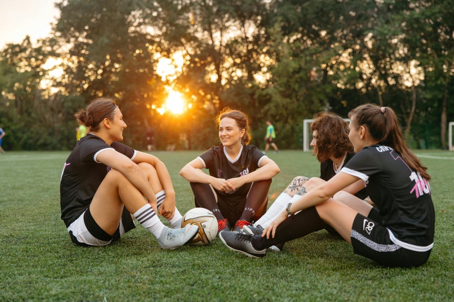 Hey, lass uns mal ehrlich sein: Das Leben als Teenager ist manchmal echt ein Vollzeitjob. Schule, Freunde, Social Media, Zukunftsängste – und ständig das Gefühl, alles perfekt machen zu müssen. Kein Wunder, dass viele Jugendliche irgendwann auf der Suche