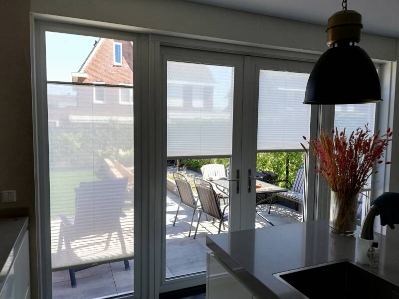 Raamdecoratie voor kunststof kozijnen Helmond Bugsout
