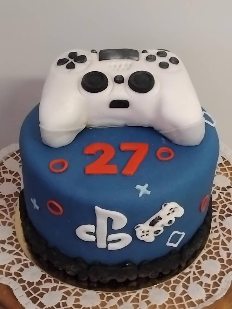 04-playstation-taart-standard.jpg