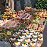 1-a-sweet-table-standard.jpg