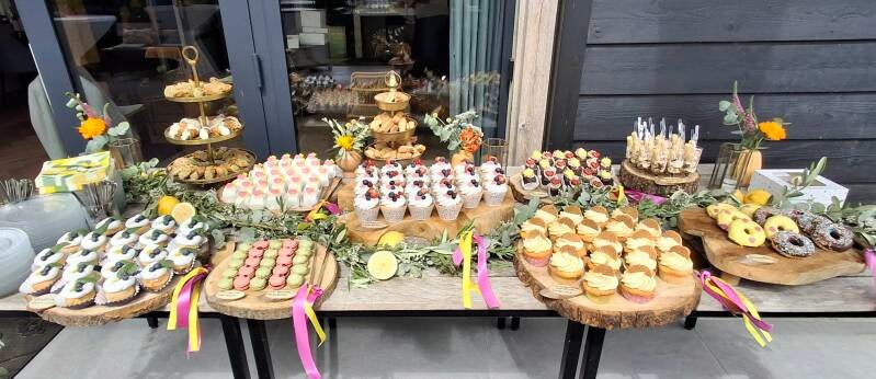 1-sweet-table-bruiloft-standard.jpg