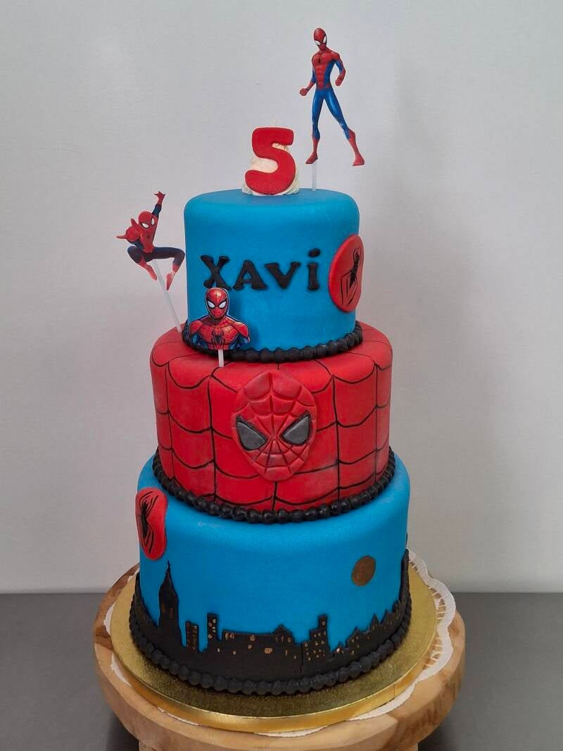 11-spiderman-stapeltaart-standard.jpg