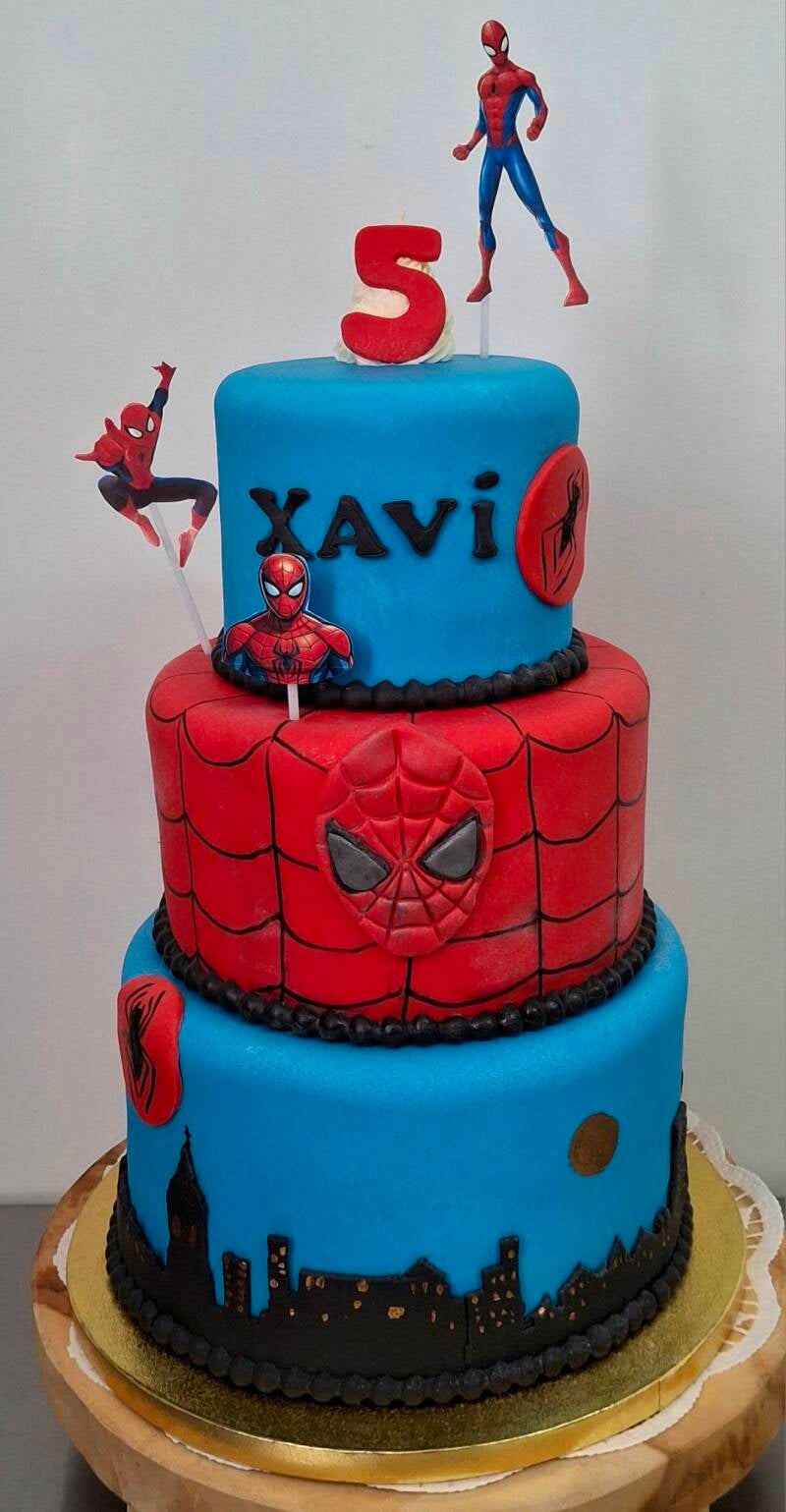 11-spiderman-taart-standard.jpg