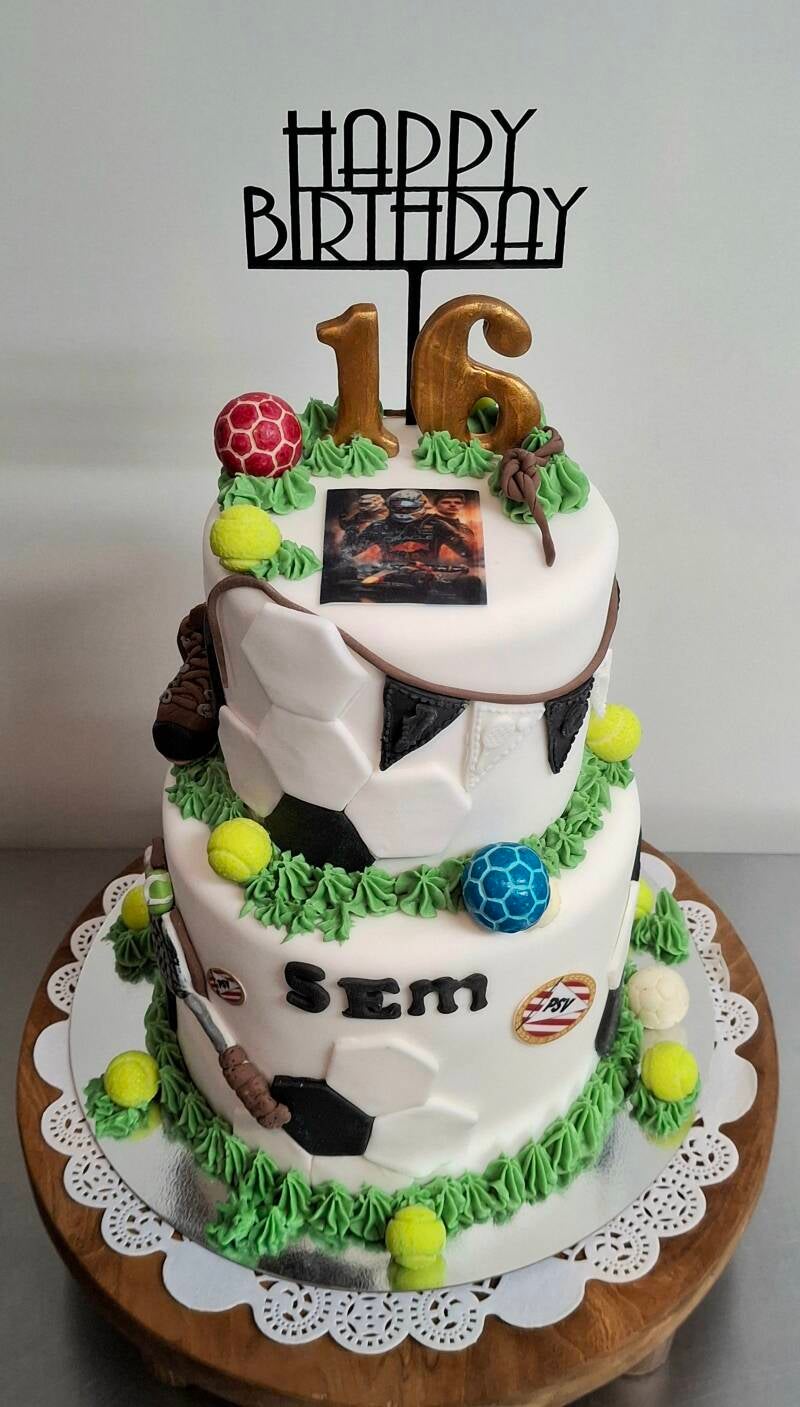 15-voetbal-sport-taart-standard.jpg