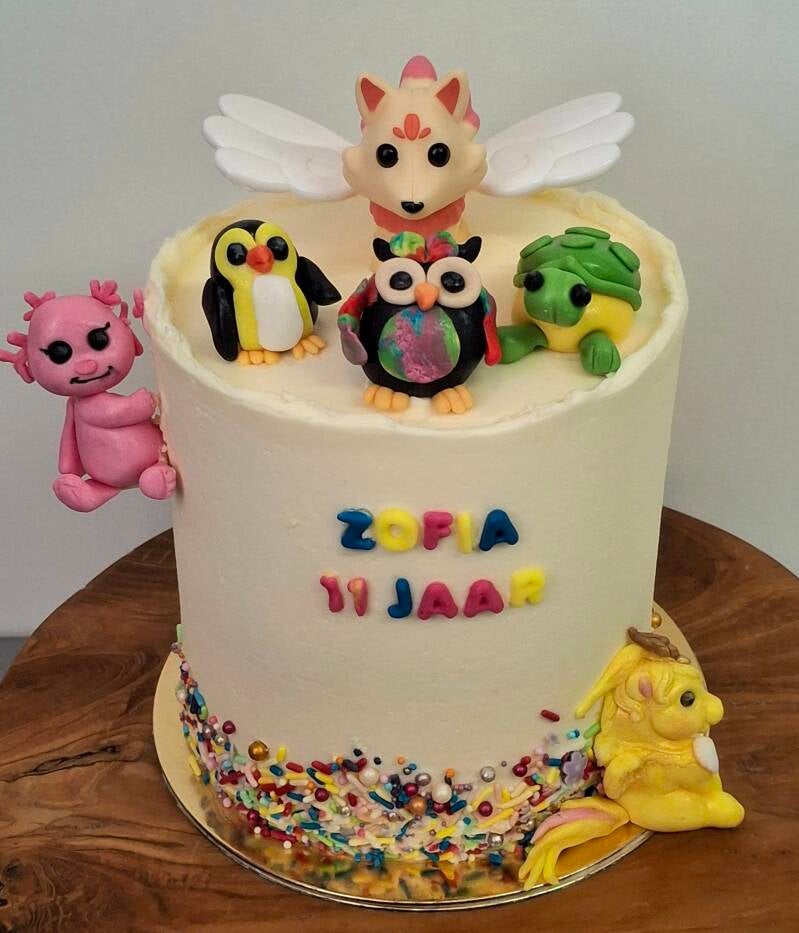 150-fondant-poppetjes-taart-standard.jpg