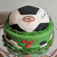 19-psv-voetbal-taart-standard.jpg