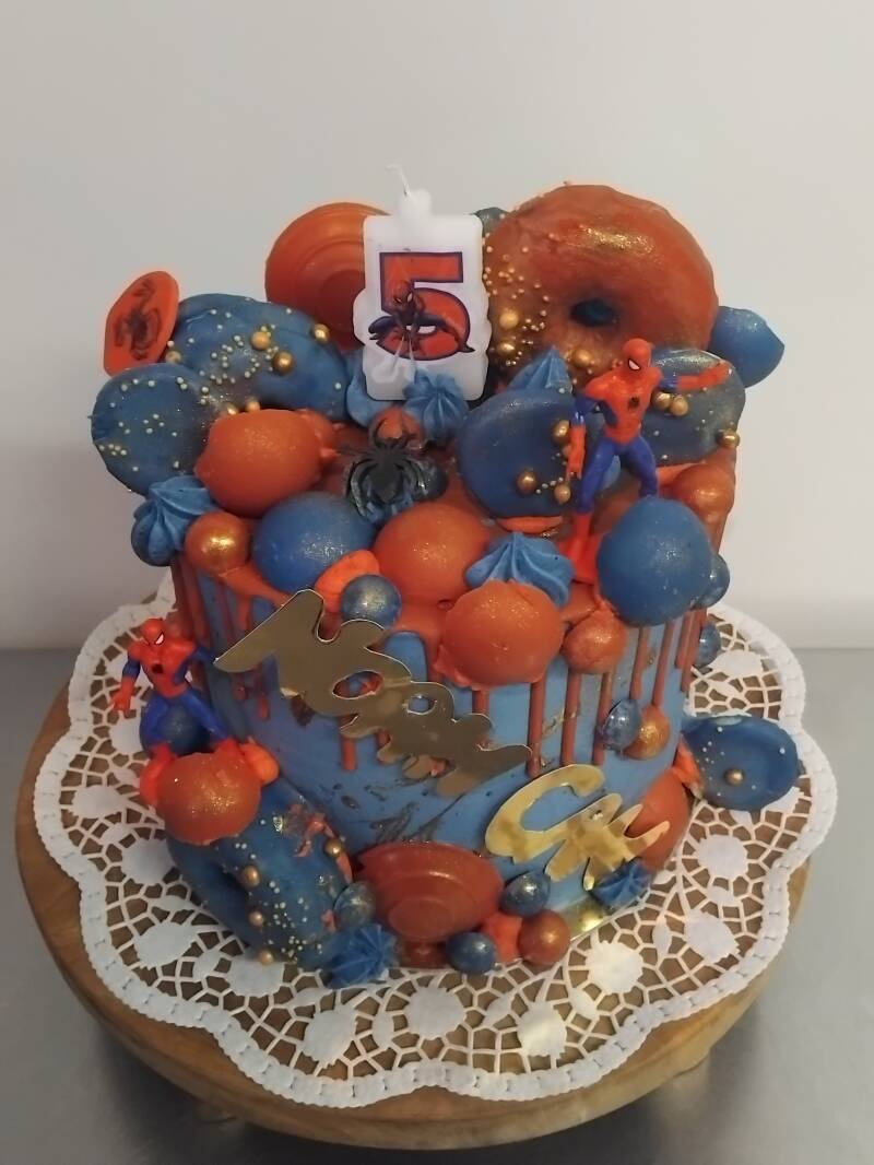 2-spider-man-dripcake-standard.jpg