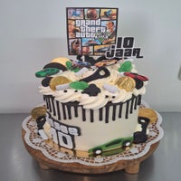 20-dripcake-gta-standard.jpg