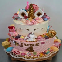 22-unicorn-snoepjestaart-standard.jpg