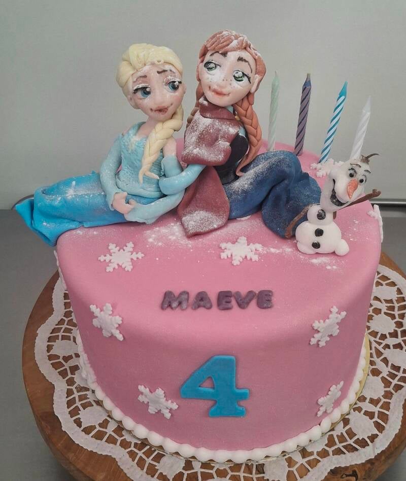 28-frozen-elsa-anna-taart-standard.jpg