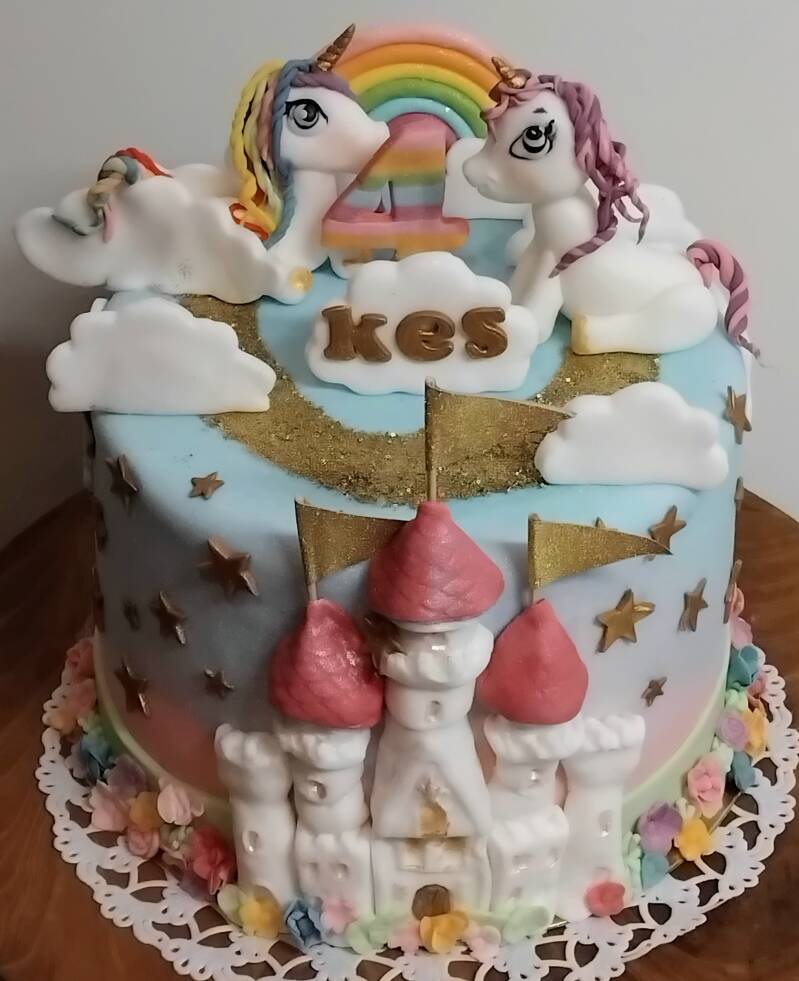 30-kasteel-unicorn-taart-standard.jpg