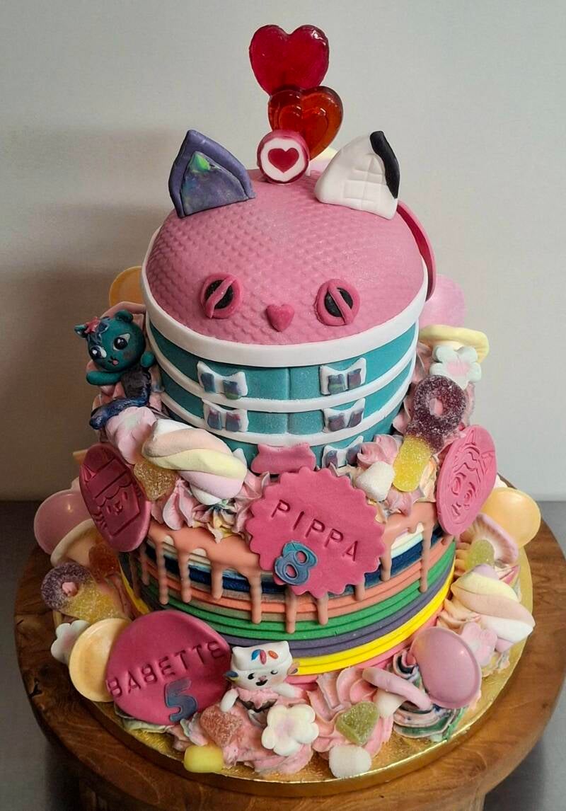 33-gabby-s-dollhouse-taart-standard.jpg