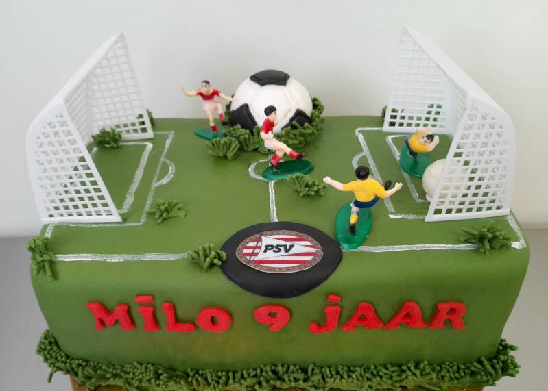 37voetbaltaart.jpg