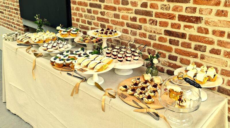 4-sweet-table-standard.jpg