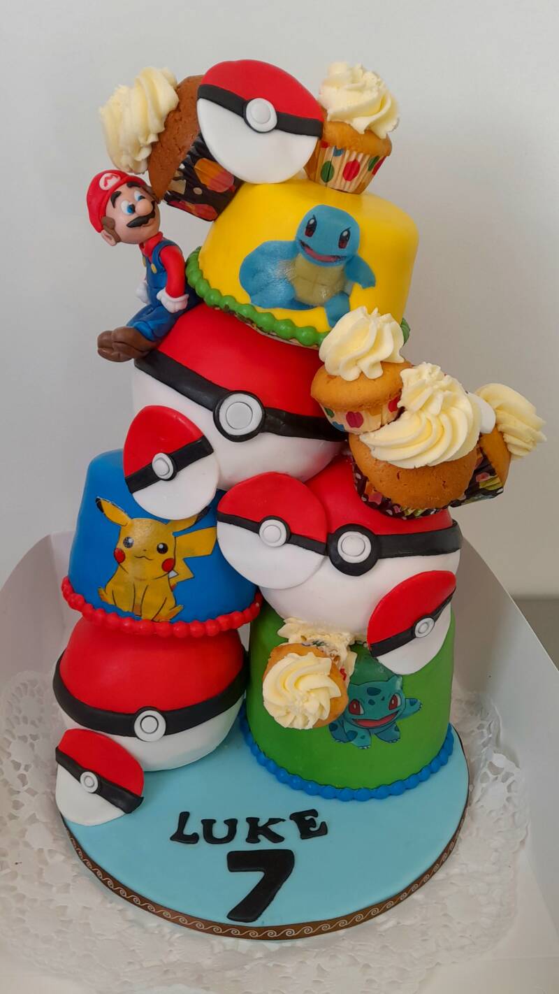 41pokmonstapeltaart.jpg