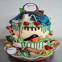 43-dripcake-standard.jpg