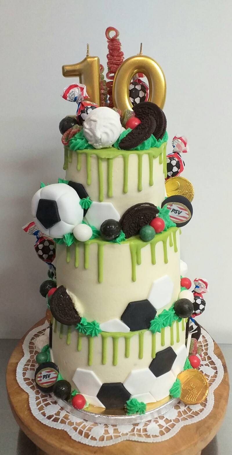48voetbaltaart.jpg