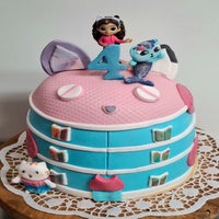 50-gabby-s-dollhouse-taart-standard.jpg