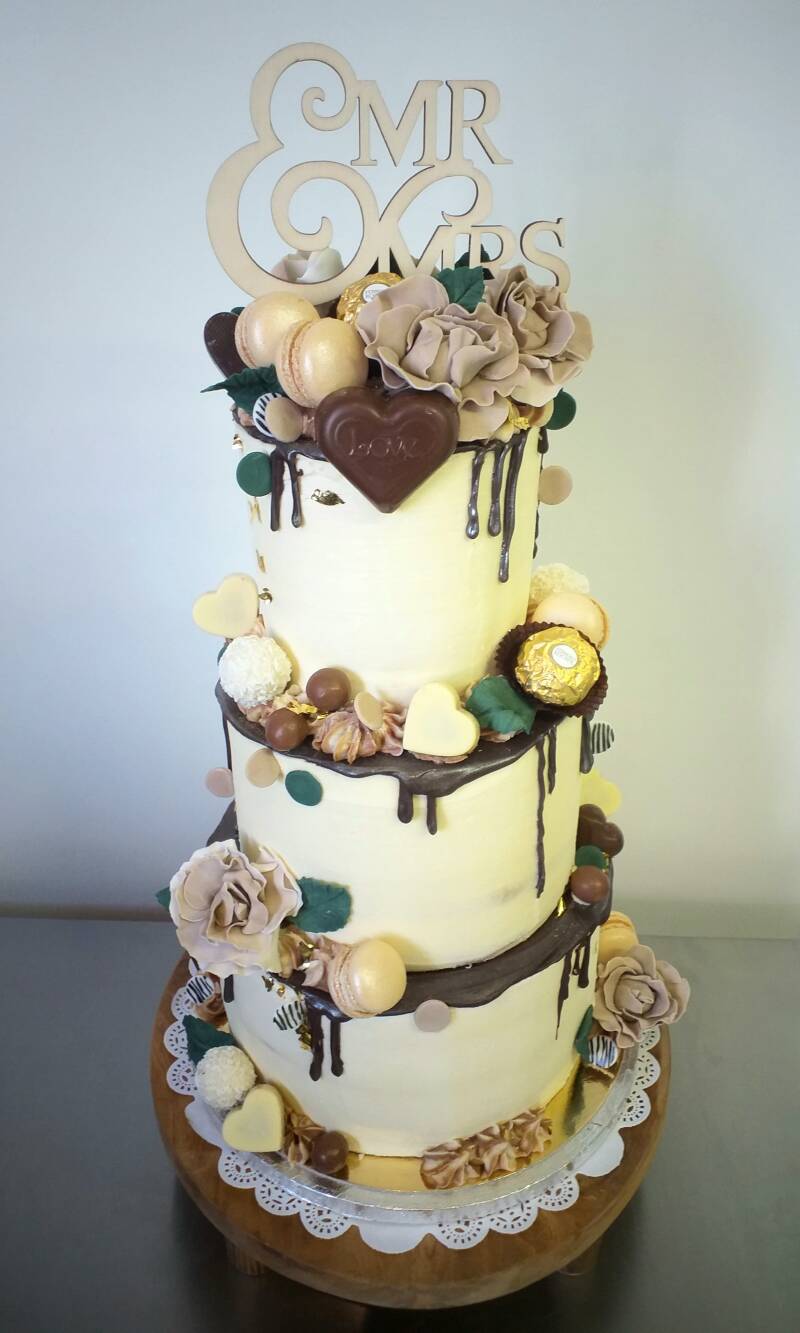 53-Bruidstaartdripcake.jpg