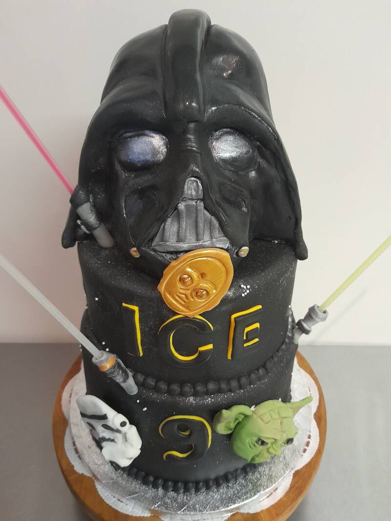 55darthvadertaart.jpg