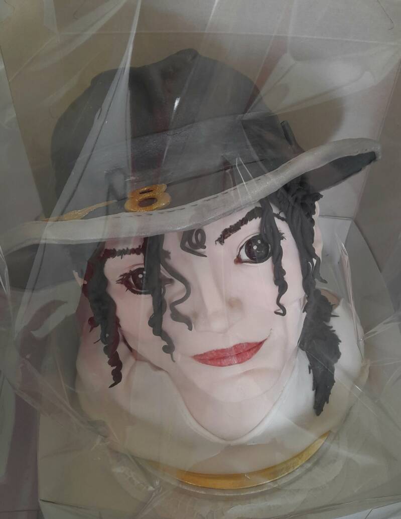72michaeljacksontaart.jpg