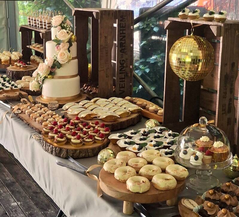 bruidstaart-sweet-table-gebak-standard.jpg