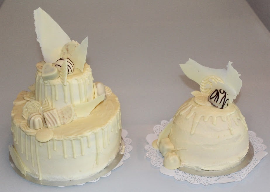 937- Chocolade drip taarten wit.JPG