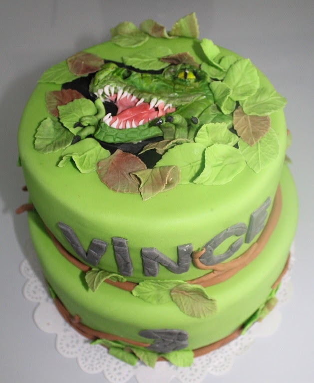 849- T- rex taart.JPG