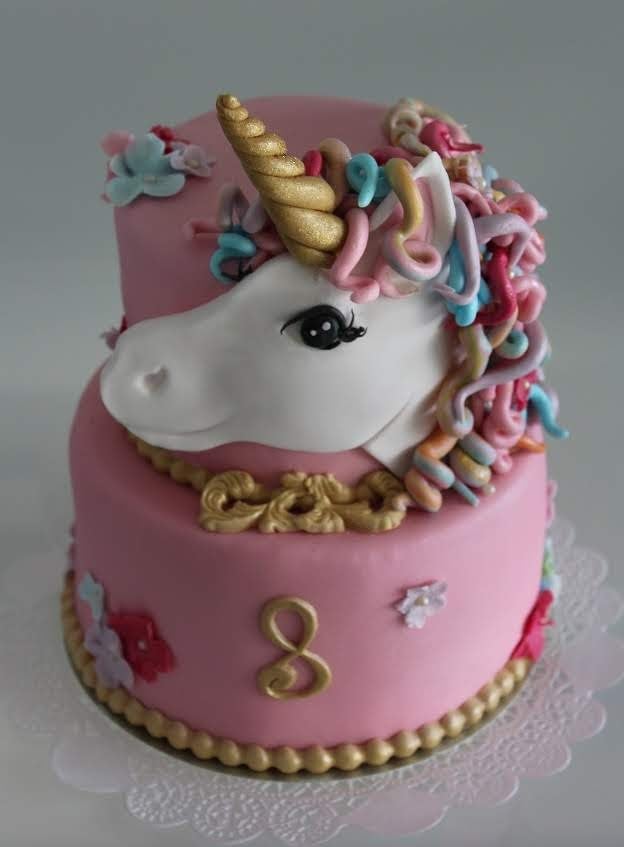 825- Unicorn cake.JPG