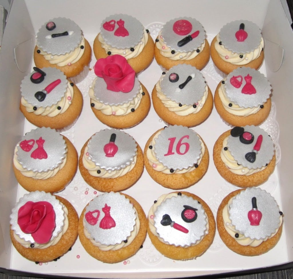 267- Sweet 16 cupcakes.JPG