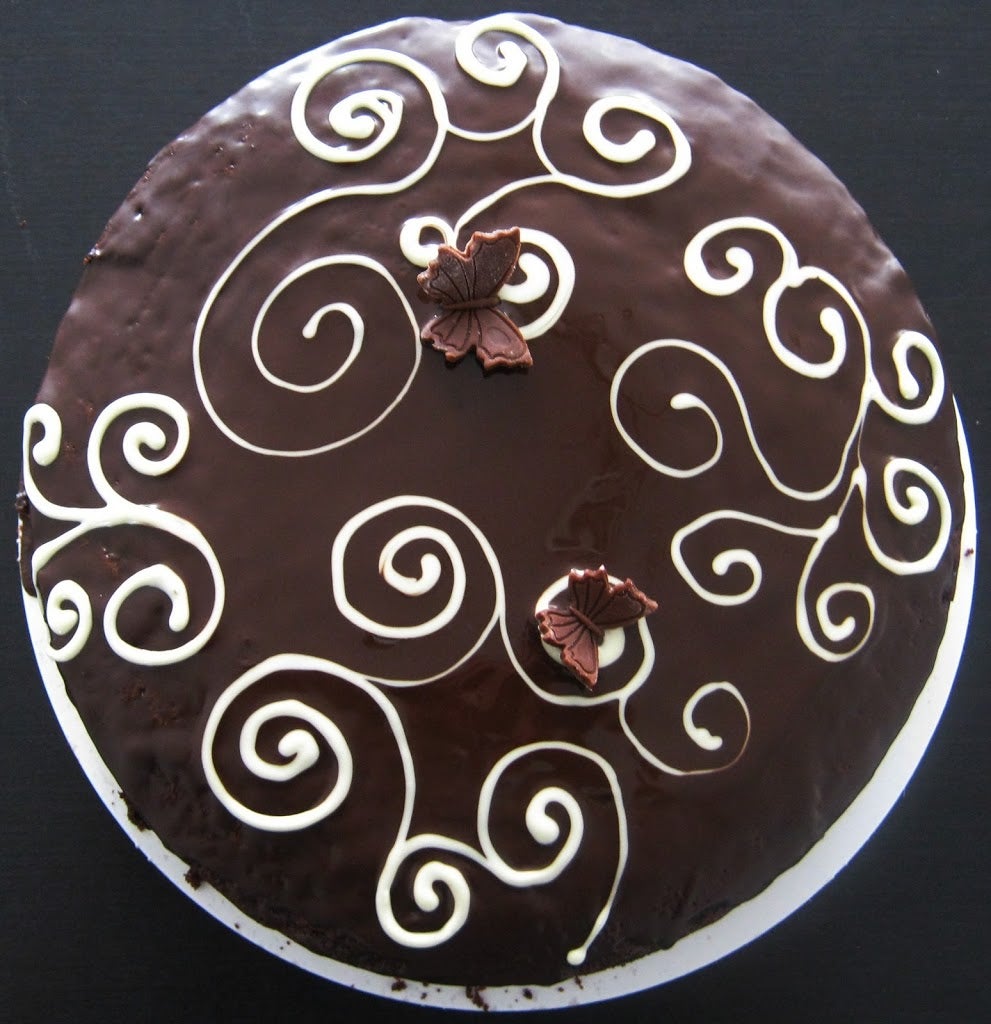 chocoladetaart met krullen.JPG