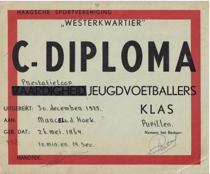 1975. Oliebollenloop. 2e achter Jeroen Van Alphen.