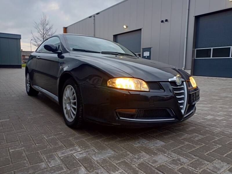 Alfa GT 2007 Voorkant