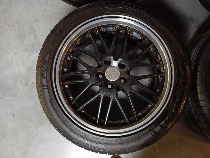 Alfa GT 2007 2.0 JTS 17 inch velgen en banden 225-