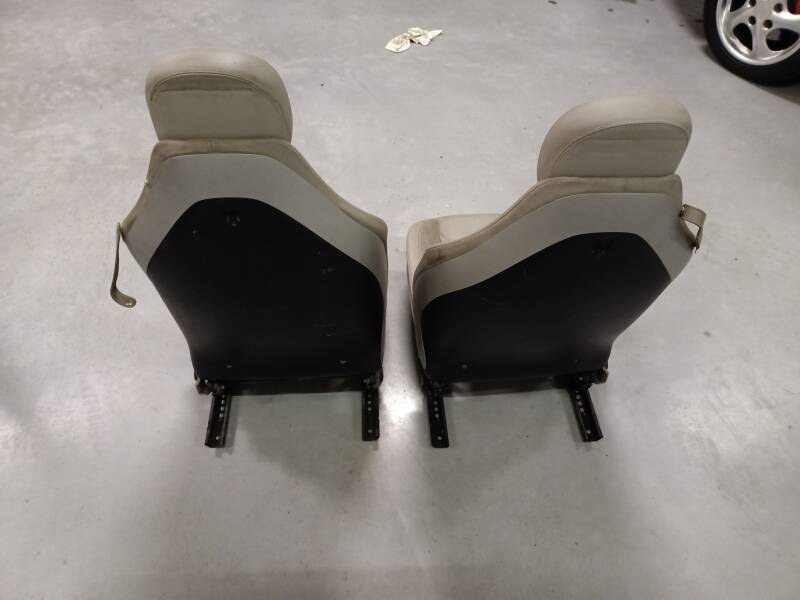 Achterzijde stoelen Mercedes SLK r 171 grijs leer