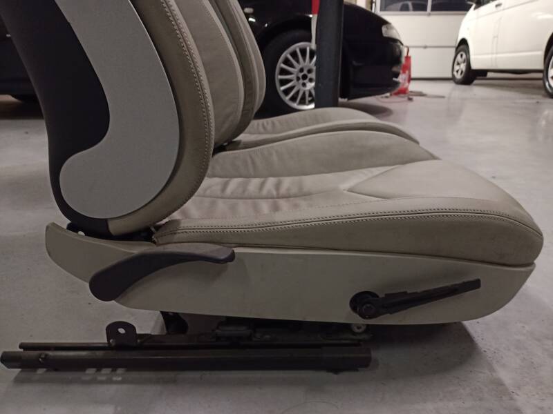 Zijkant stoel met hendel SLK rr 171